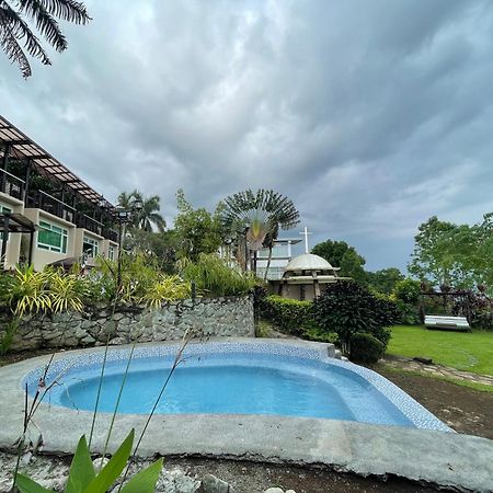 The Lakeview Suites Tagaytay City Eksteriør bilde