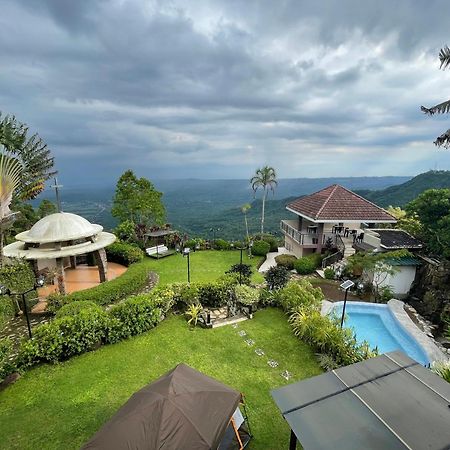 The Lakeview Suites Tagaytay City Eksteriør bilde