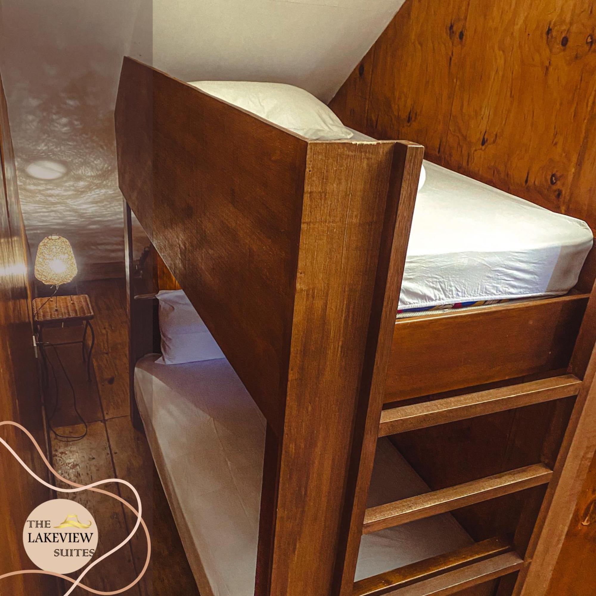 The Lakeview Suites Tagaytay City Eksteriør bilde
