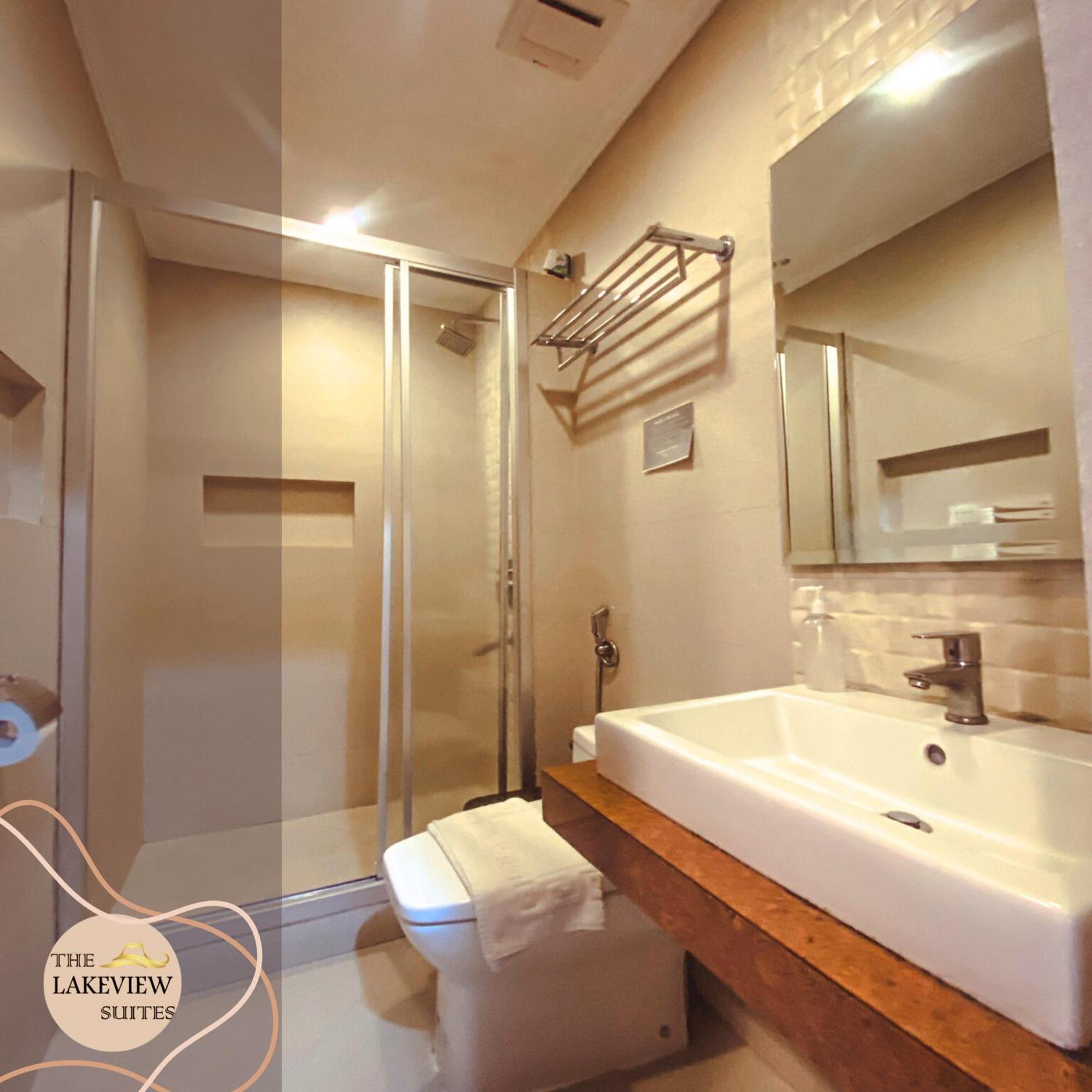 The Lakeview Suites Tagaytay City Eksteriør bilde