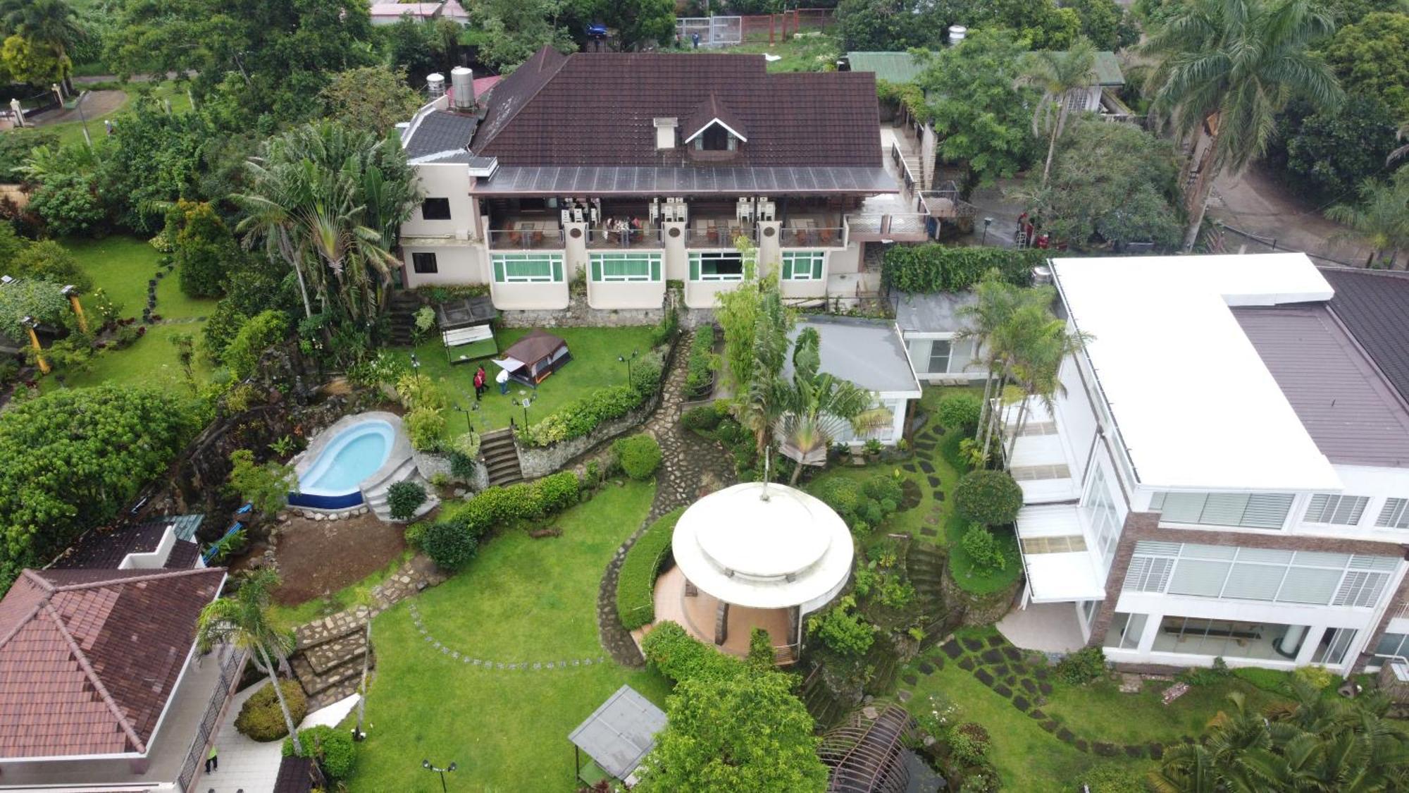 The Lakeview Suites Tagaytay City Eksteriør bilde