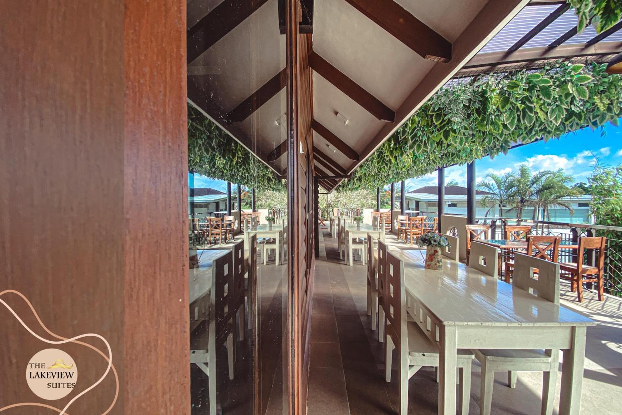 The Lakeview Suites Tagaytay City Eksteriør bilde